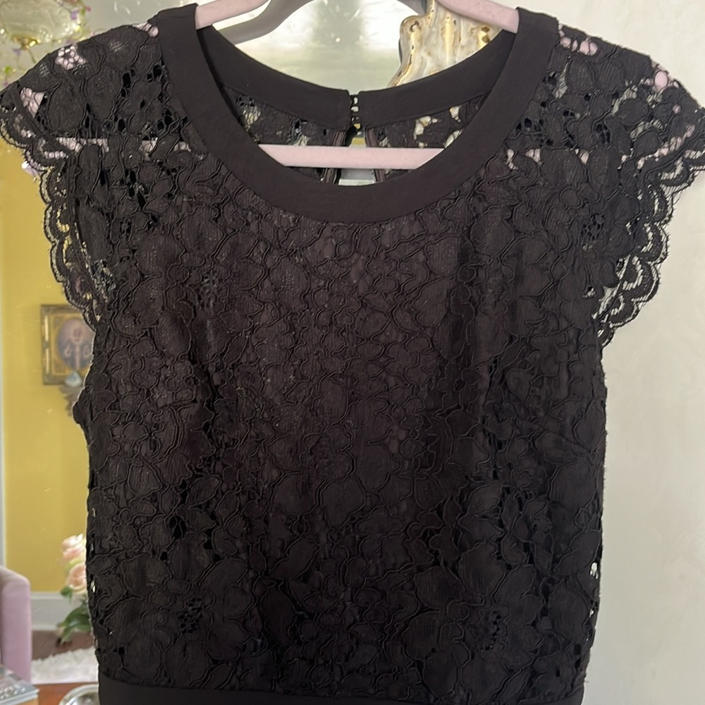 Bebe Black embroidered lace Jumpsuit w/cap sleeves pockets zip & tie Size 8 - Picture 5 of 14